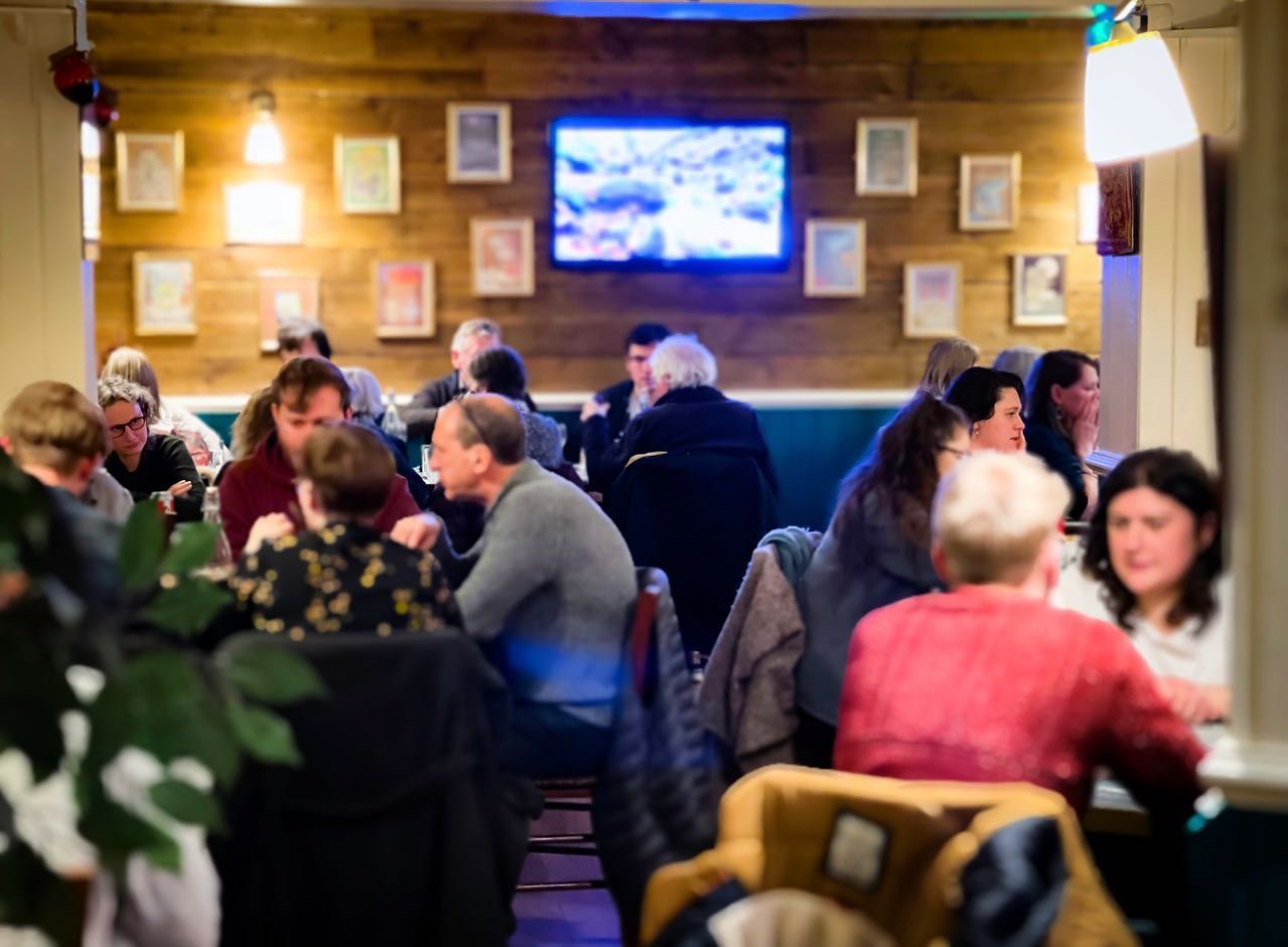 A warm evening inside Qashqai Kitchen